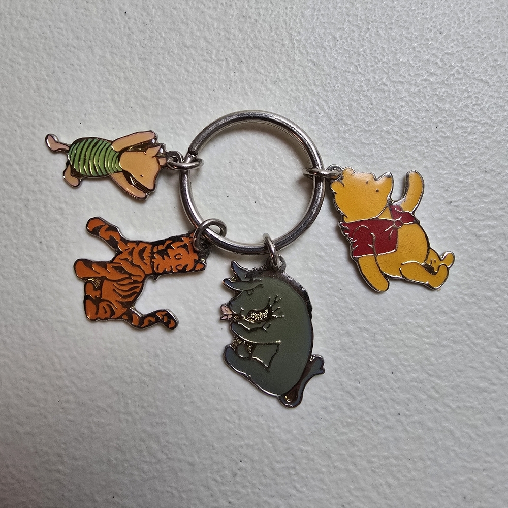 Vintage Disney 'Winnie the Pooh and friends' keyring-4 Characters